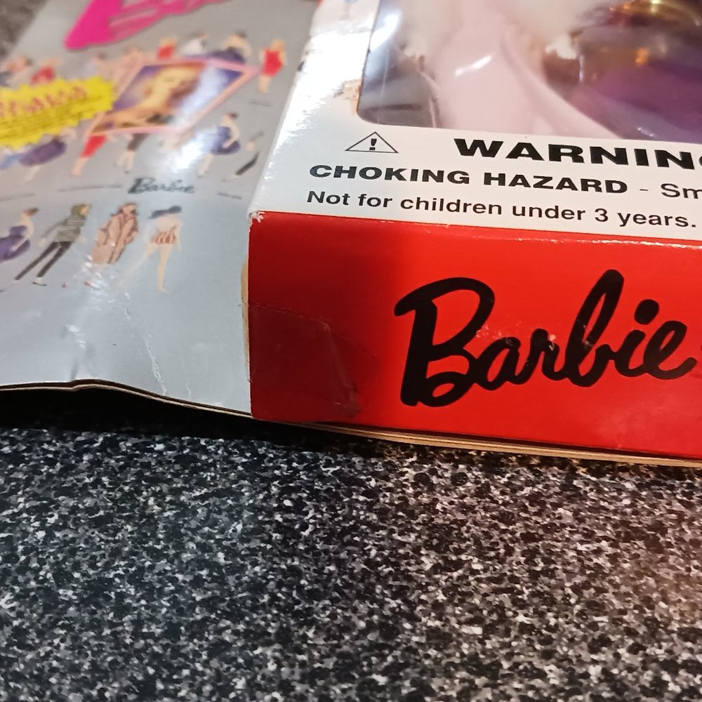 Barbie Enchanted Evening Basic Fun Really Works Keychain. 1996 - Picture 4 of 6